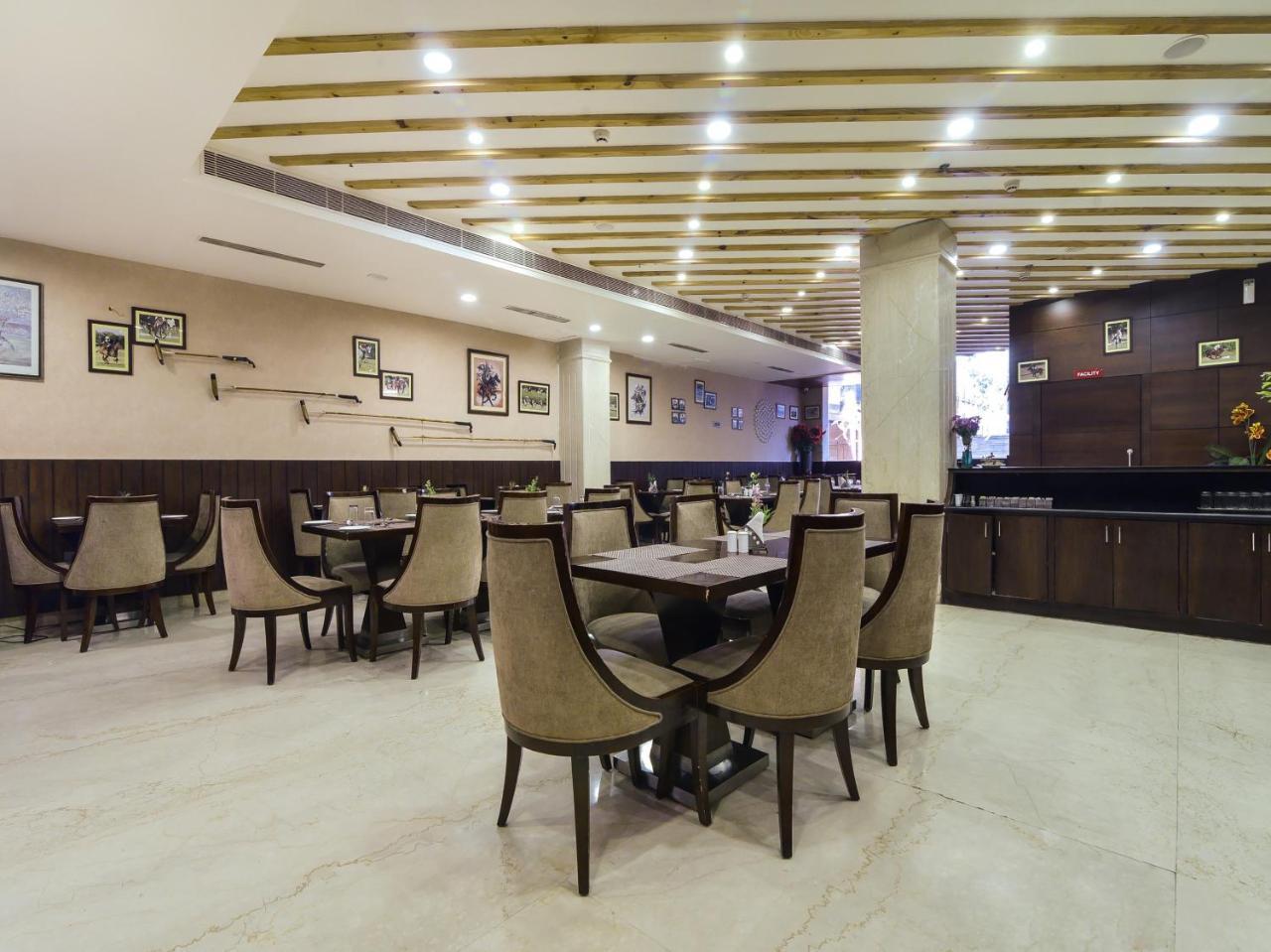 Hotel Polo Inn And Suites Dzsaipur Kültér fotó