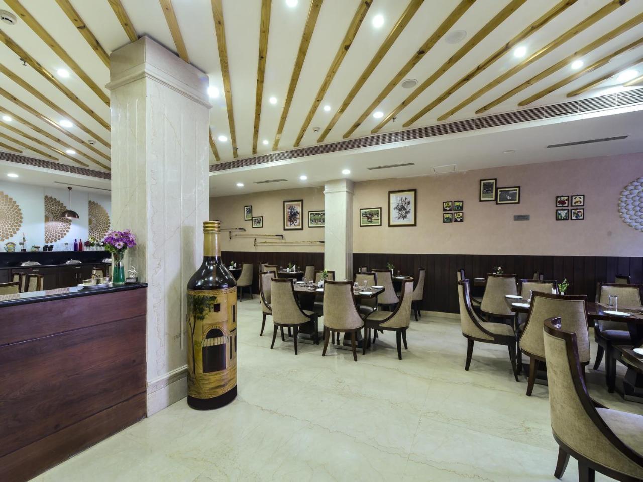 Hotel Polo Inn And Suites Dzsaipur Kültér fotó
